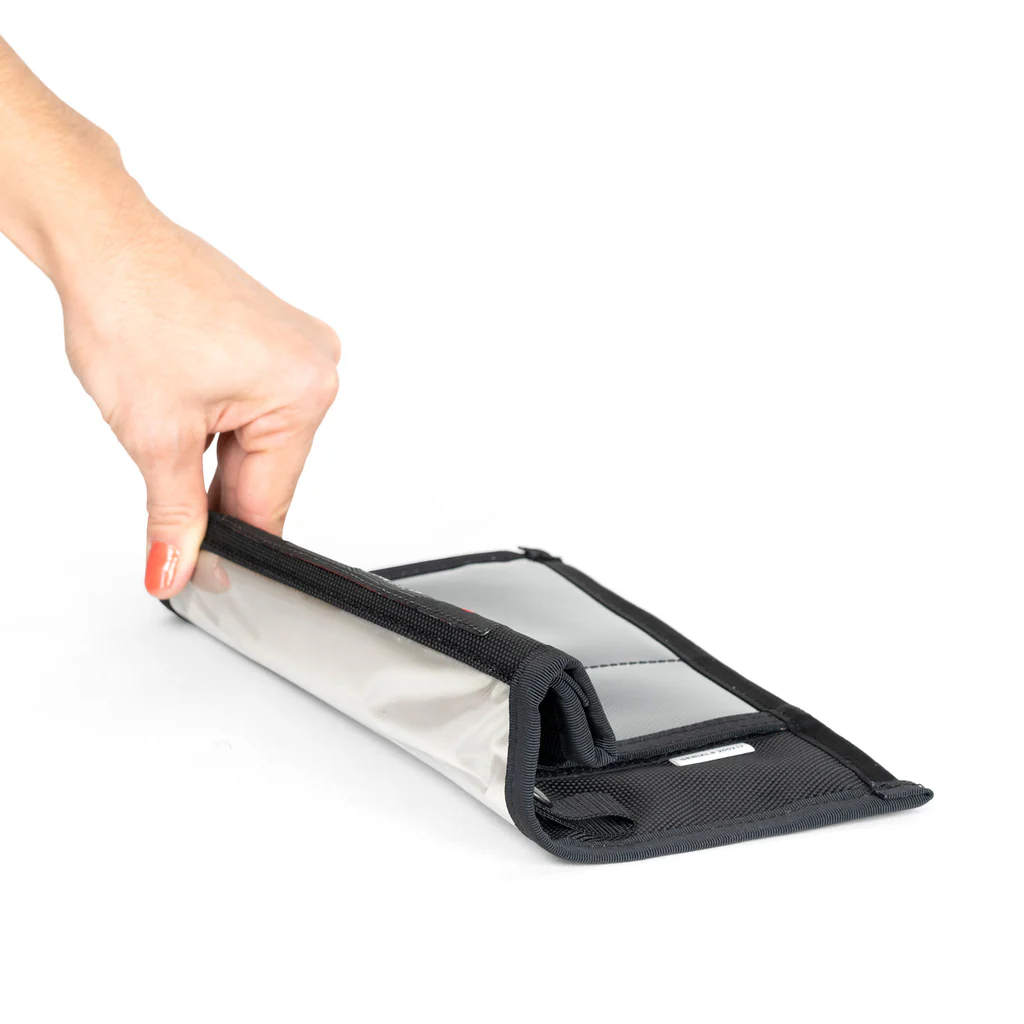 Mission Darkness NeoLok Window Faraday Bag for Phones - Image 7