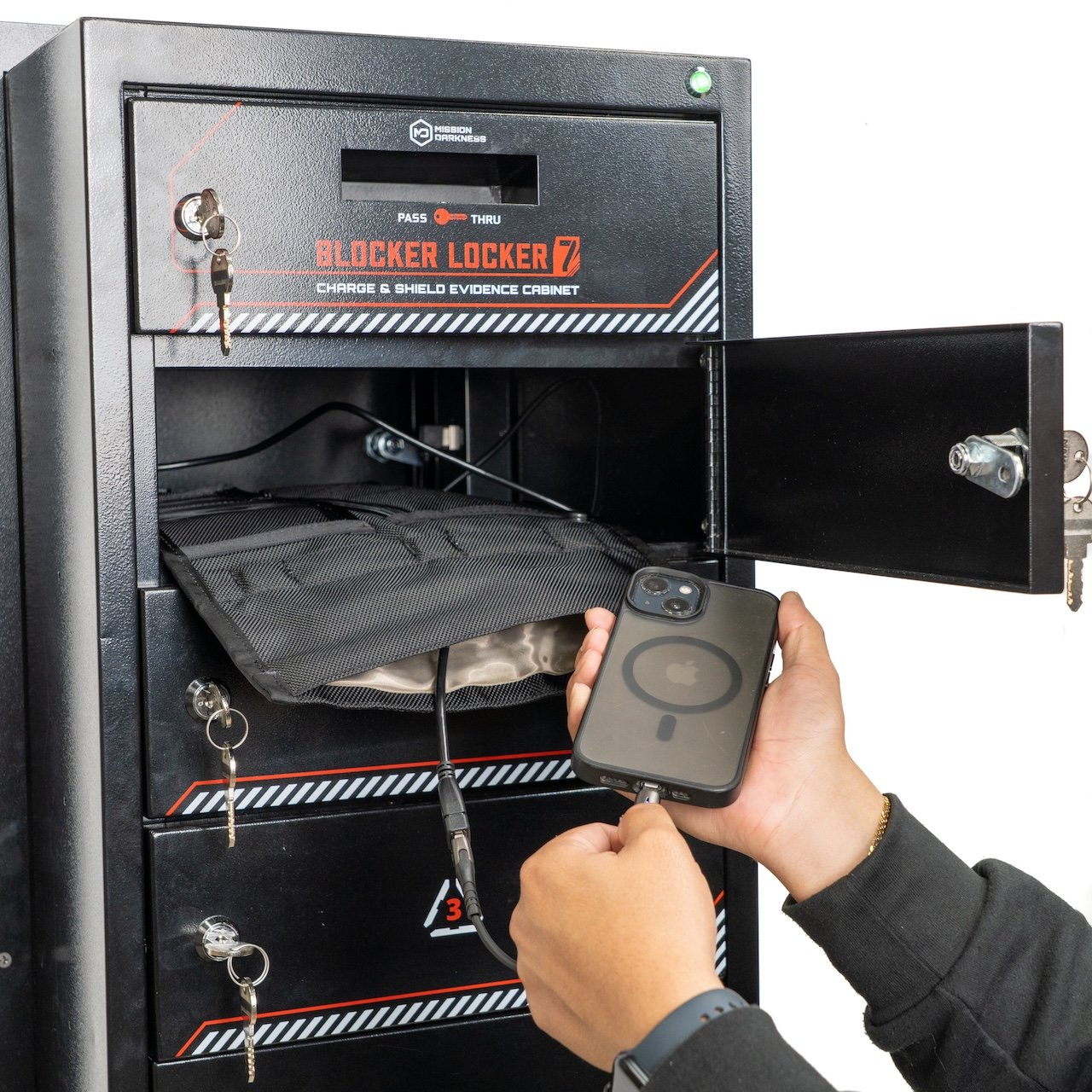 Mission Darkness Blocker Locker 7 Pass Thru - Image 9